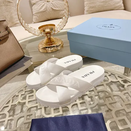 プラダ スリッパ