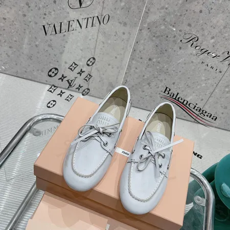 ミュウミュウ ビジネスシューズ