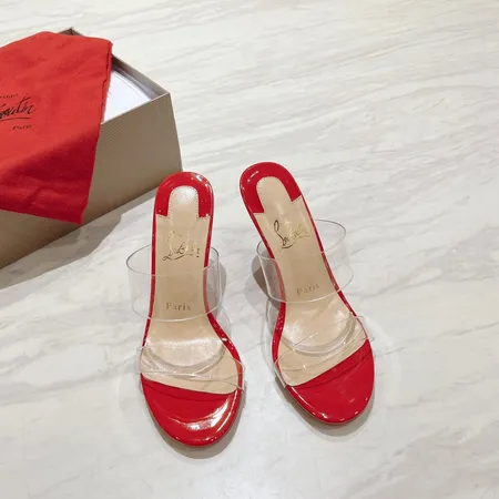 クリスチャン・ルブタン サンダル