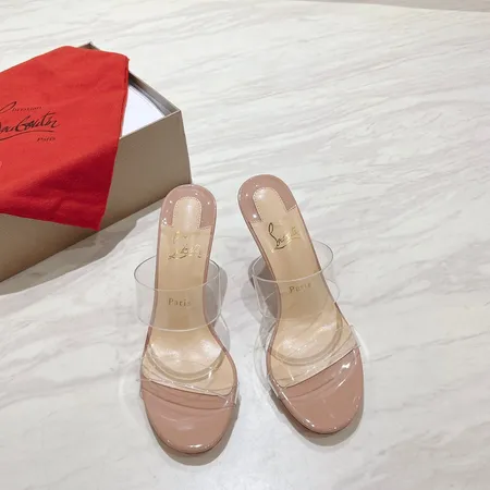 クリスチャン・ルブタン サンダル