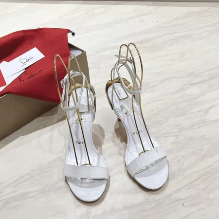 クリスチャン・ルブタン サンダル