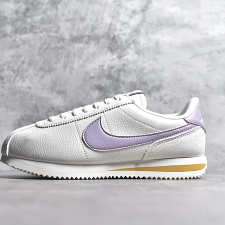 ナイキ カジュアルシューズ