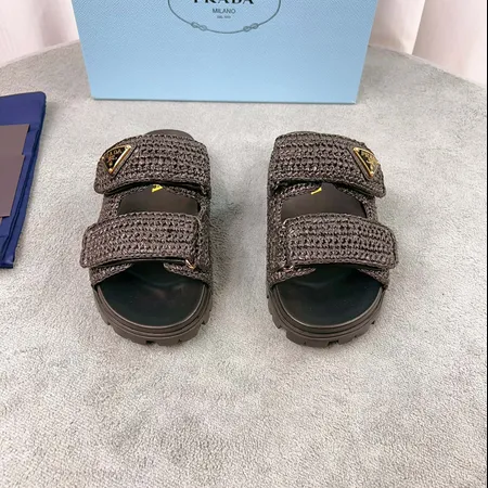 プラダ スリッパ