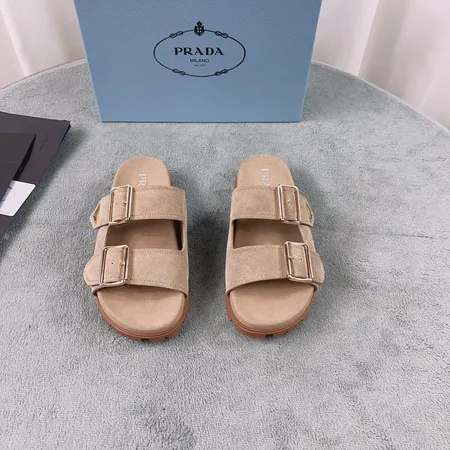 プラダ スリッパ