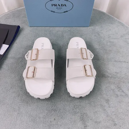 プラダ スリッパ