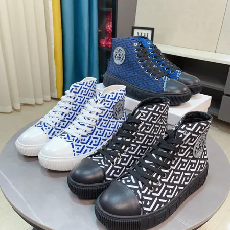 ヴェルサーチ カジュアルシューズ