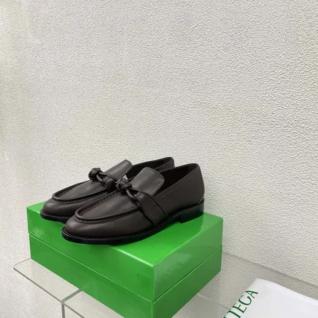 ボッテガ ヴェネタ ビジネスシューズ