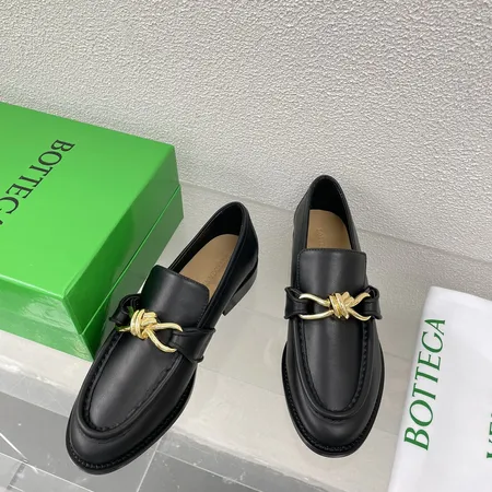 ボッテガ ヴェネタ ビジネスシューズ