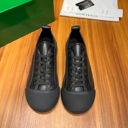 ボッテガ ヴェネタ カジュアルシューズ