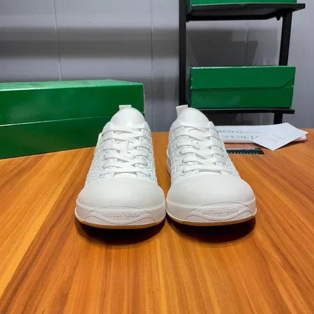 ボッテガ ヴェネタ カジュアルシューズ