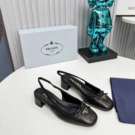 プラダ サンダル