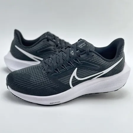 ナイキ スニーカー