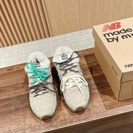 ミュウミュウ スニーカー