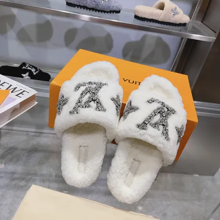 ルイヴィトン スリッパ