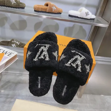 ルイヴィトン スリッパ
