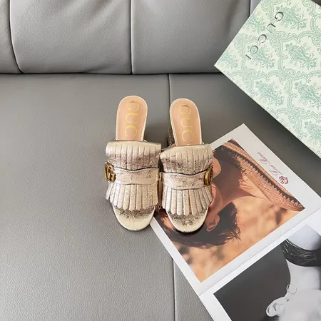 グッチ サンダル