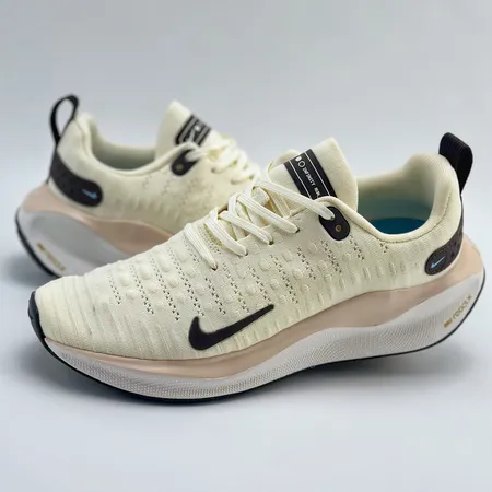 ナイキ スニーカー