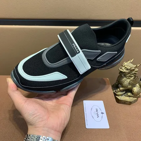 プラダ カジュアルシューズ