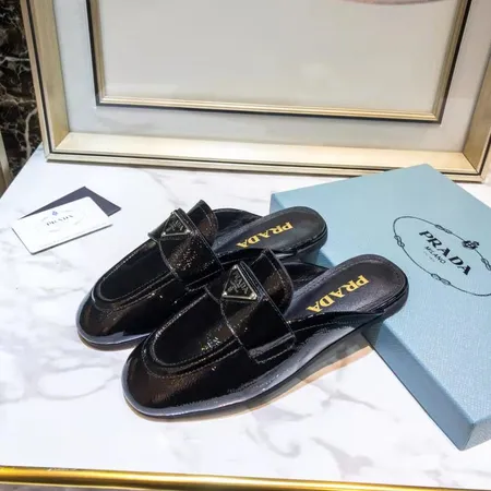プラダ スリッパ
