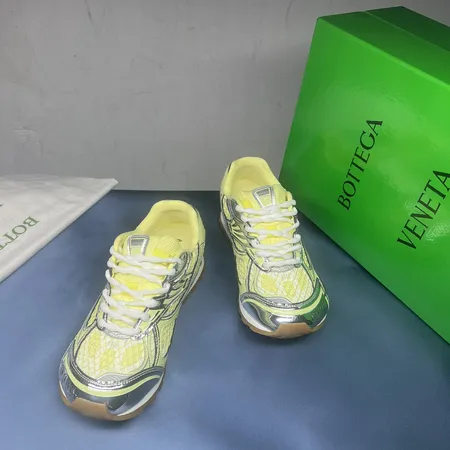 ボッテガ ヴェネタ スニーカー