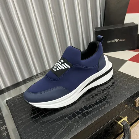 アルマーニ スニーカー