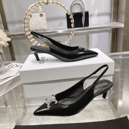 セリーヌ サンダル