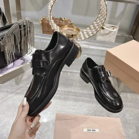 ミュウミュウ ビジネスシューズ