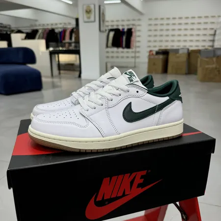 エアジョーダン スニーカー