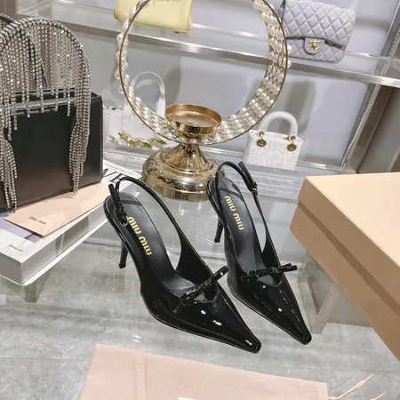 ミュウミュウ サンダル