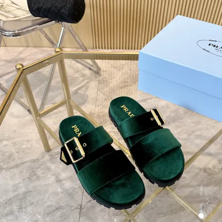 プラダ スリッパ