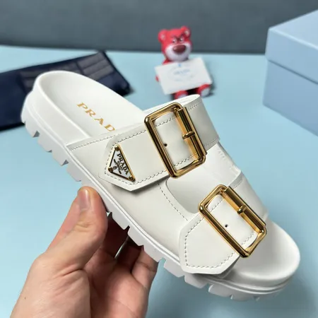 プラダ スリッパ