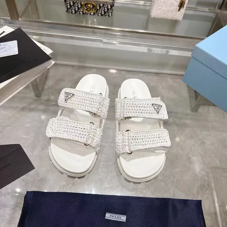 プラダ スリッパ