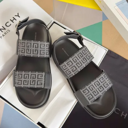 ジバンシィ サンダル