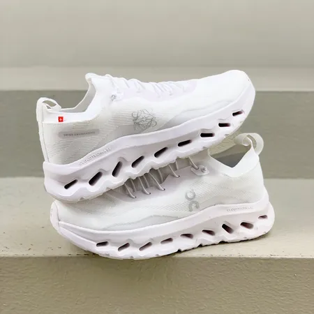 ロエベ スニーカー