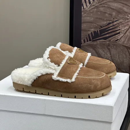 プラダ スリッパ