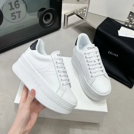 セリーヌ カジュアルシューズ