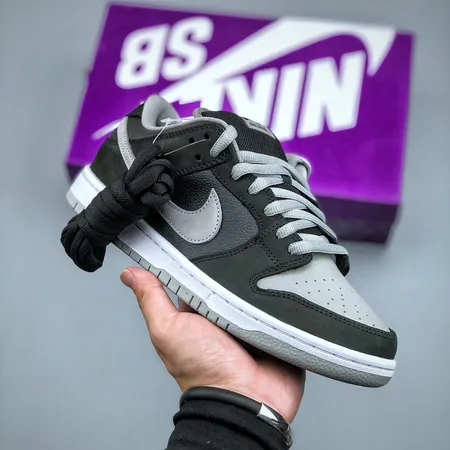 ナイキ カジュアルシューズ