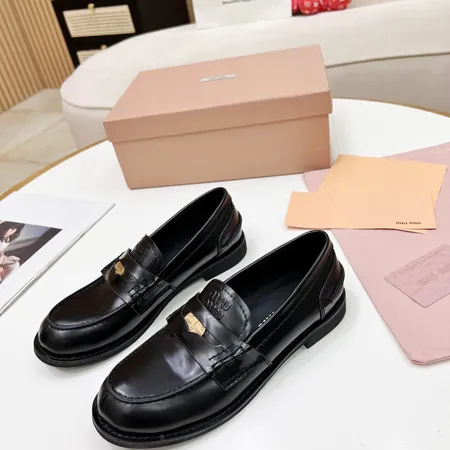 ミュウミュウ ビジネスシューズ