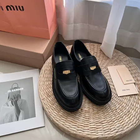 ミュウミュウ ビジネスシューズ