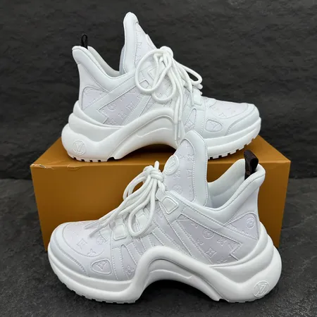 ルイヴィトン スニーカー