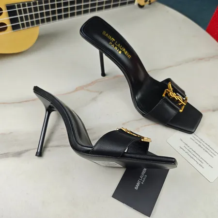 イブサンローラン スリッパ