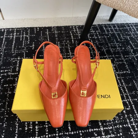 フェンディ サンダル