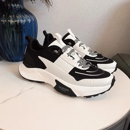 ヴァレンティノ カジュアルシューズ