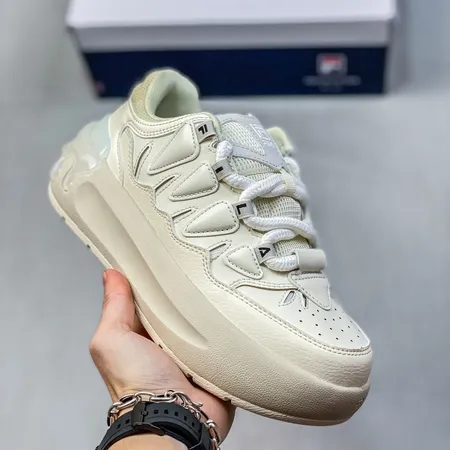 フィラ カジュアルシューズ