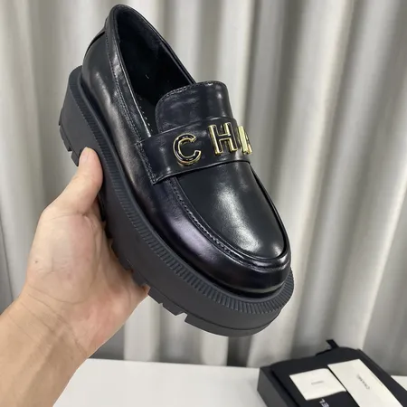 シャネル ビジネスシューズ