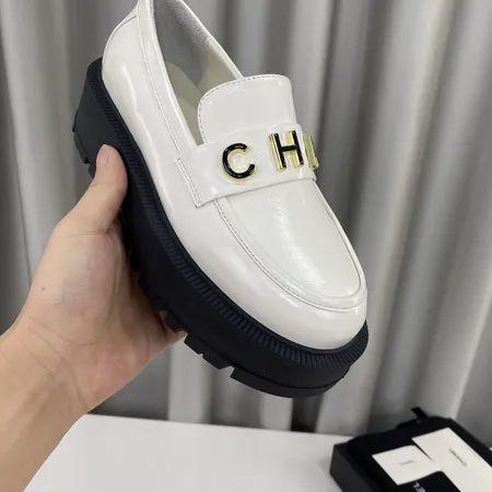 シャネル ビジネスシューズ