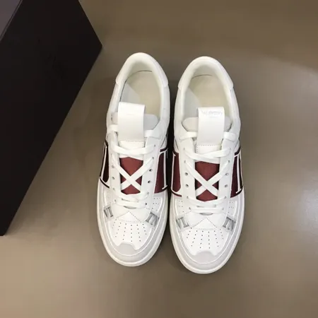 ヴァレンティノ カジュアルシューズ