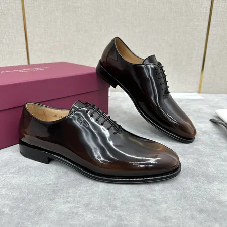 フェラガモ ビジネスシューズ