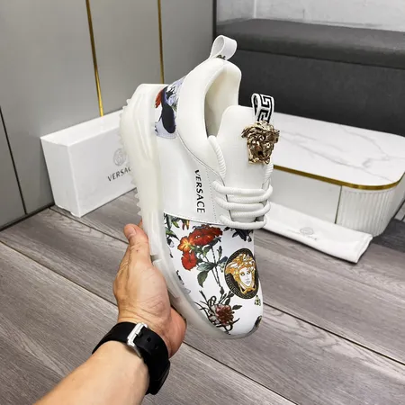 ヴェルサーチ カジュアルシューズ