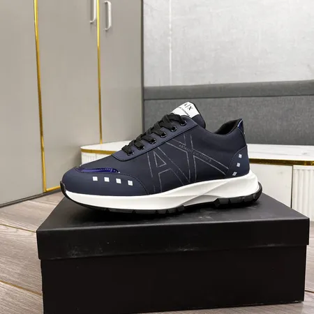 アルマーニ スニーカー